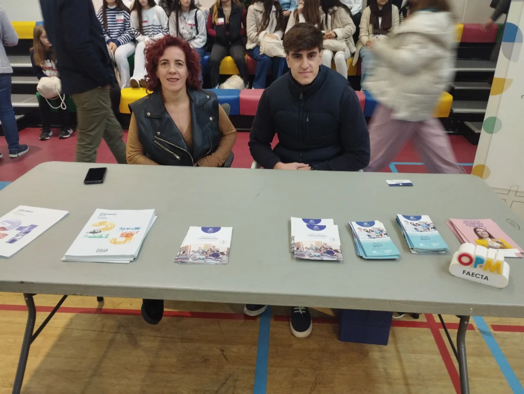 Representantes de FAECTA con Coop